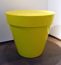Pot jaune by Raynaud Jean-Pierre
