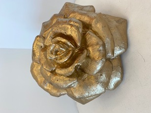 La Rose (Or)  by Minatchy Yola
