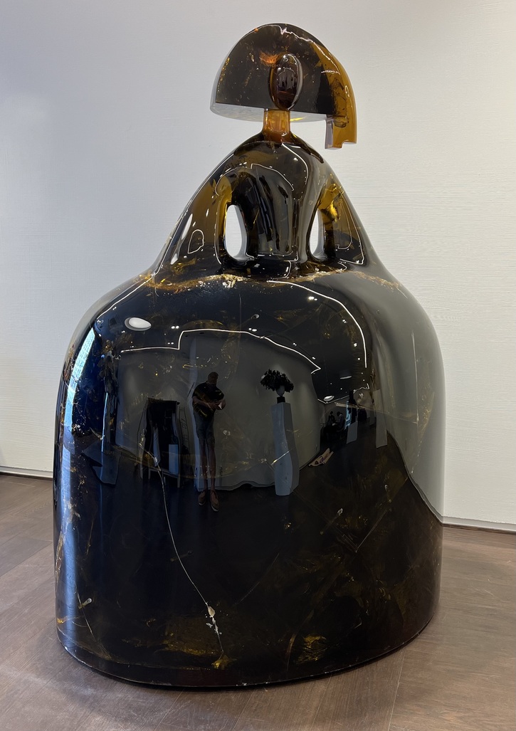 Reina Mariana Olive  by Valdes Manolo