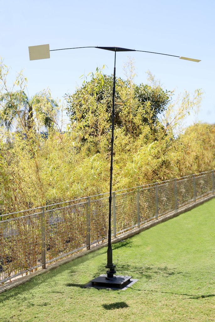 Signal éolien by Takis