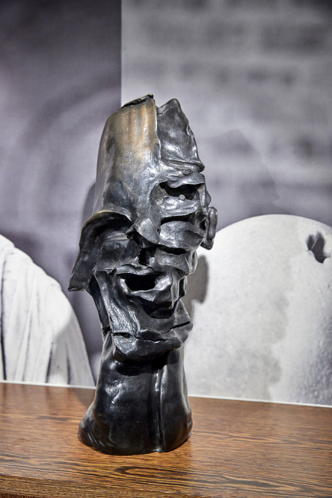 The New Burghers of Calais  Ares, God van de Oorlog by De Cock Jan