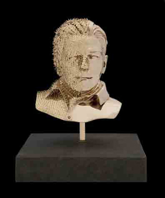 Punaise varken // Thumb-tack pig //  Porc-punaises by Fabre Jan