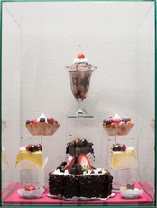 Composition Trouvée (cakes) by Bijl Guillaume